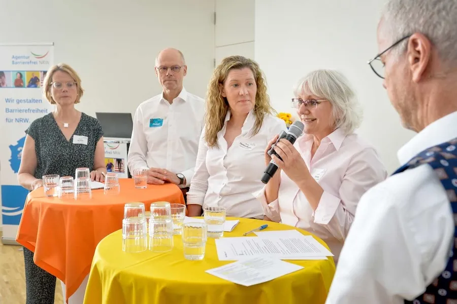 Podiumsdiskussion mit Martina Nickles, Martin Philippi, Nicole Dierkes-Bludau, Ingrid Icking