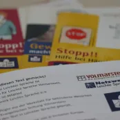 Verschiedene Broschüren in leichter Sprache
