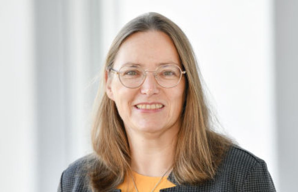 Portraitfoto: Dr. Birgit Scheer